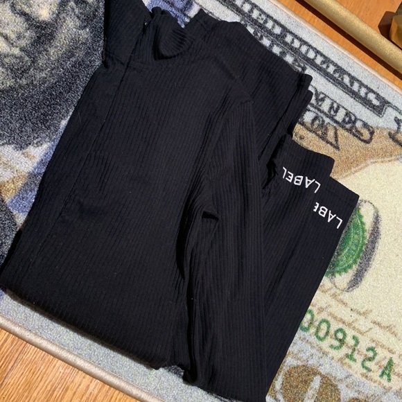 Romper Small NEW ribbed with thumbholes 💕😍 - Picture 6 of 6